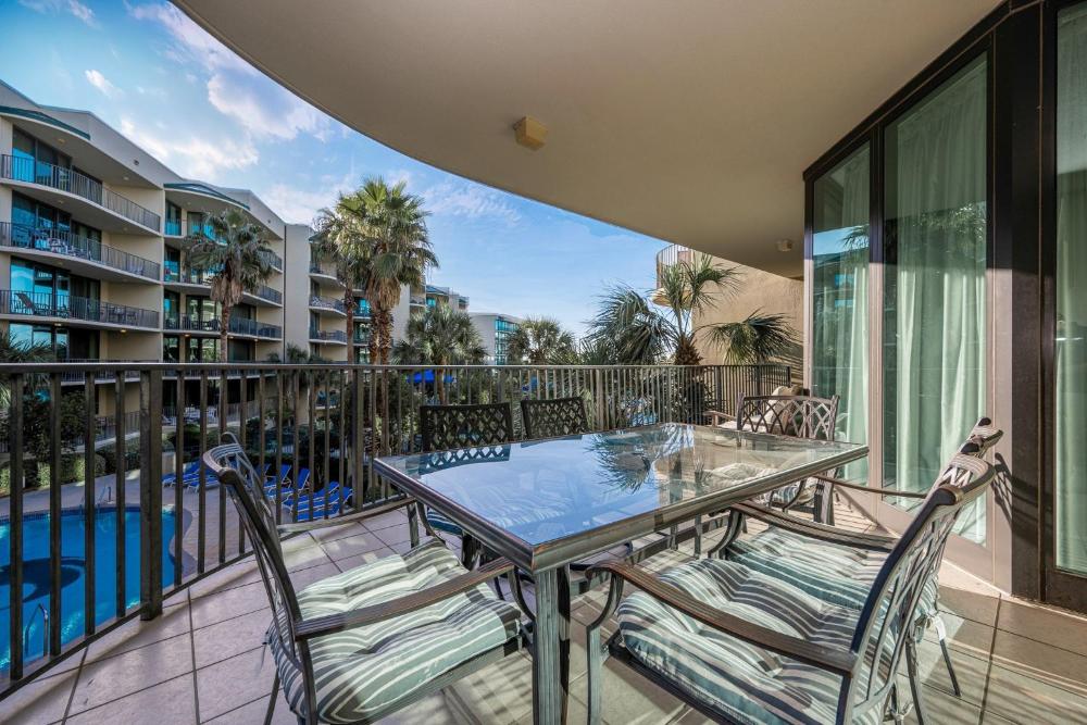 Phoenix on the Bay 1215 condo